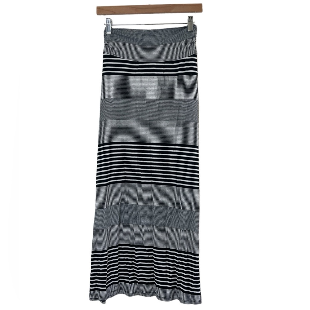 Merona | Stretchy black/white striped maxi skirt size small